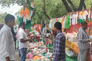 Celebratory atmosphere in Muslim areas on Independence Day in Gulbarga