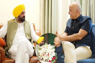 Punjab CM Mann Meets With Manish Sisodia