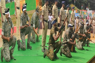 Weapon Display by Police During Independence Day Celebrations