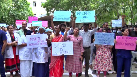 NIMS DOCTORS PROTEST IN HYDERABAD