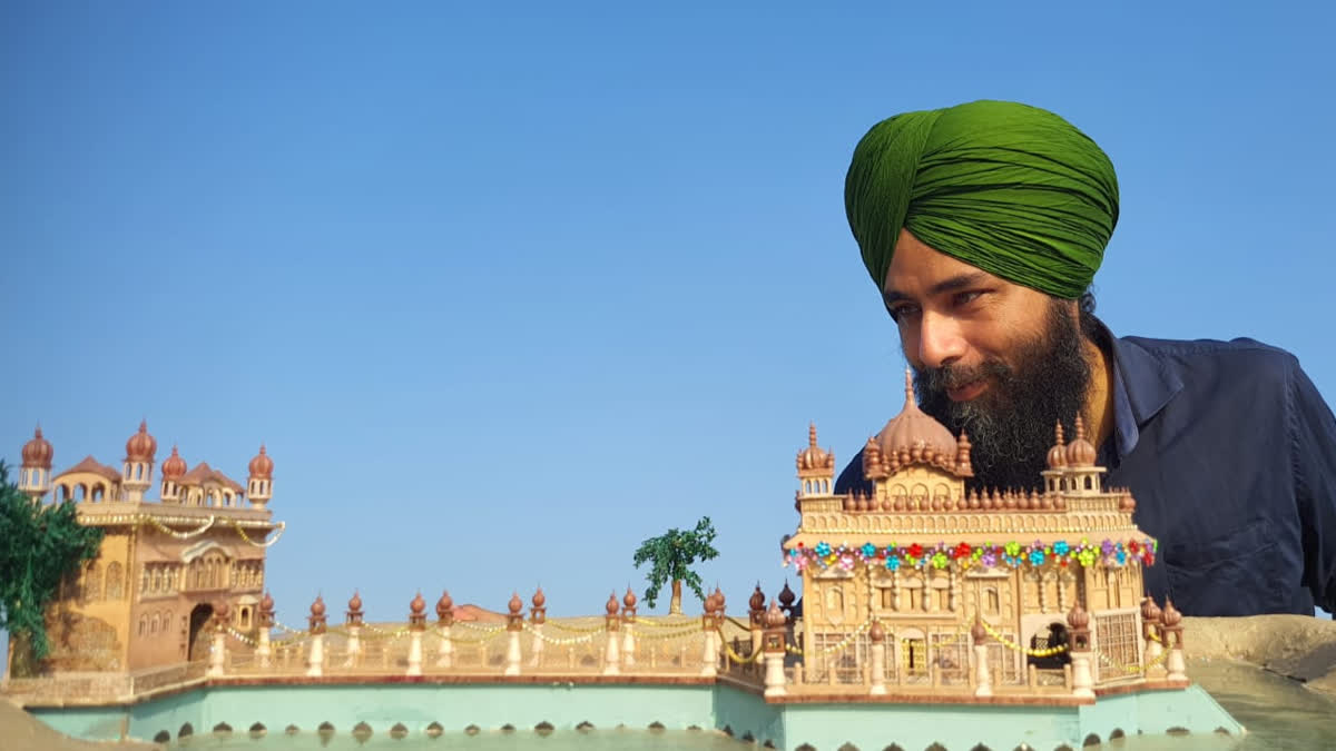 In Amritsar paper artist Gurpreet Singh has made a 400-year-old model of Sri Darbar Sahib