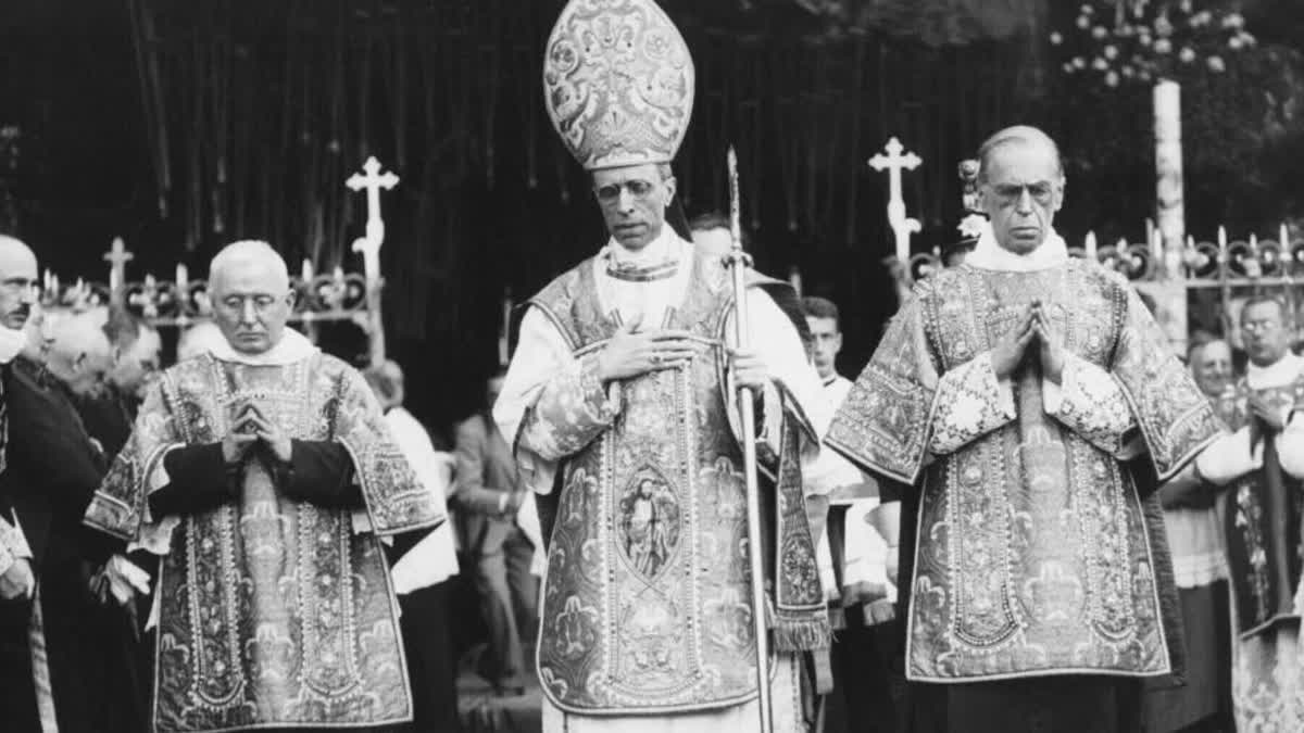 Letter showing Pope Pius XII had detailed information from German Jesuit about Nazi crimes revealed