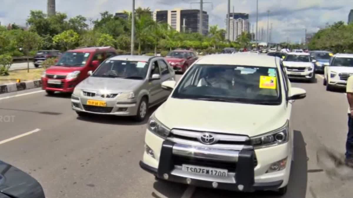 Car rally of IT employees in Hyderabad