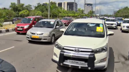 Huge Car rally of IT employees