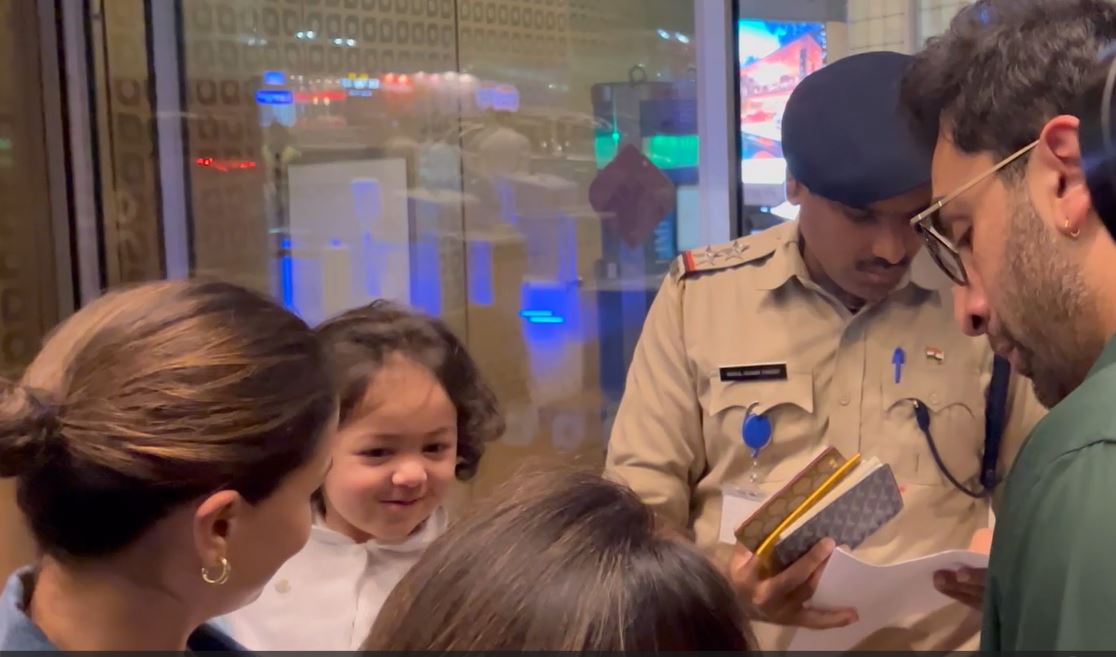 After Ganesh Chaturthi celebrations, Ranbir Kapoor, Alia Bhatt, and their daughter Raha were spotted at Mumbai airport with Neetu Kapoor. Raha’s adorable antics, including waving at the cameras and smiling at her grandmom, captured everyone’s attention.