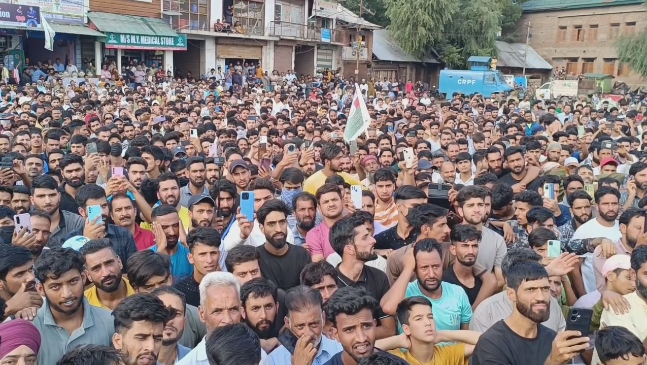 After the alliance with Jamaat e Islami, Awami Ittehad Party powerful show in tral