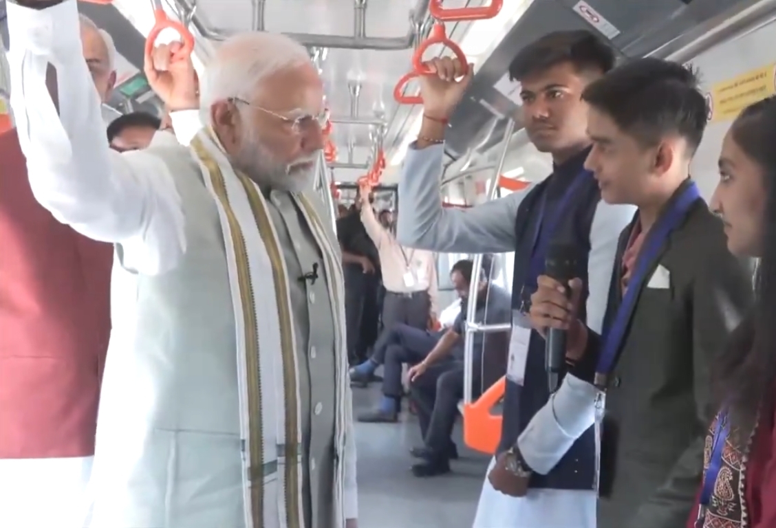 AHMEDABAD METRO RAIL  PM MODI AT GUJARAT METRO  അഹമ്മദാബാദ് മെട്രോ റെയിൽ വികസനം  LATEST MALAYALAM NEWS