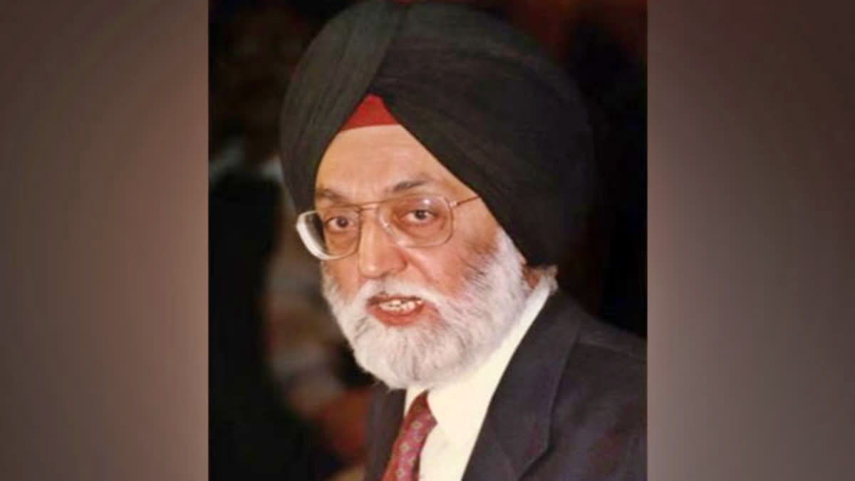 Former chief election commissioner Manohar Singh  Manohar Singh Gill passes away  Former chief election commissioner  ಸಂತಾಪ ವ್ಯಕ್ತಪಡಿಸಿದ ಮಲ್ಲಿಕಾರ್ಜುನ ಖರ್ಗೆ  ಮಾಜಿ ಮುಖ್ಯ ಆಯುಕ್ತ ಡಾ ಮನೋಹರ್ ಸಿಂಗ್ ಗಿಲ್  ಮನೋಹರ್ ಸಿಂಗ್ ಗಿಲ್ ಅವರ ನಿಧನ  ಚುನಾವಣಾ ಆಯೋಗ ಸಂತಾಪ  ಮನಮೋಹನ್ ಸಿಂಗ್ ಸರ್ಕಾರದಲ್ಲಿ ಕ್ರೀಡಾ ಸಚಿವ  ದೇಶದ ಮಾಜಿ ಮುಖ್ಯ ಚುನಾವಣಾ ಆಯುಕ್ತ  ಮನೋಹರ್ ಸಿಂಗ್ ಗಿಲ್ ನಿಧನ