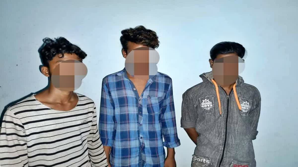 बंधक बना कर ऑनलाइन पैसे लूटने वाले तीन गिरफ्तार