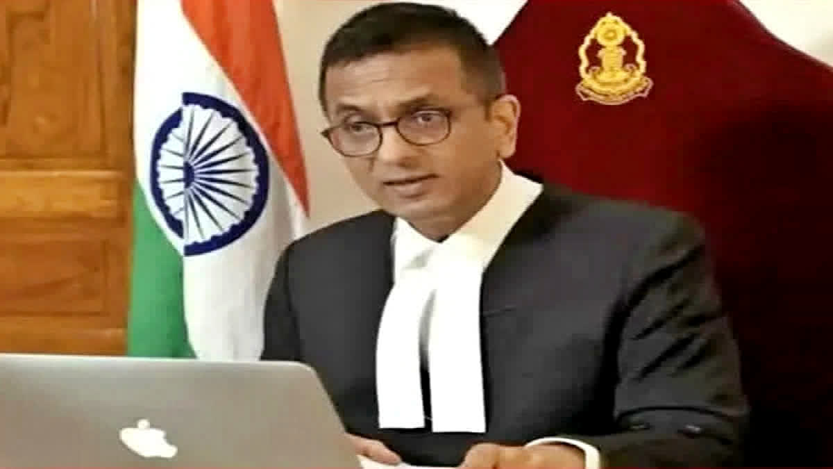 Chief Justice of India D Y Chandrachud directs a lawyer to deposit his mobile phone
