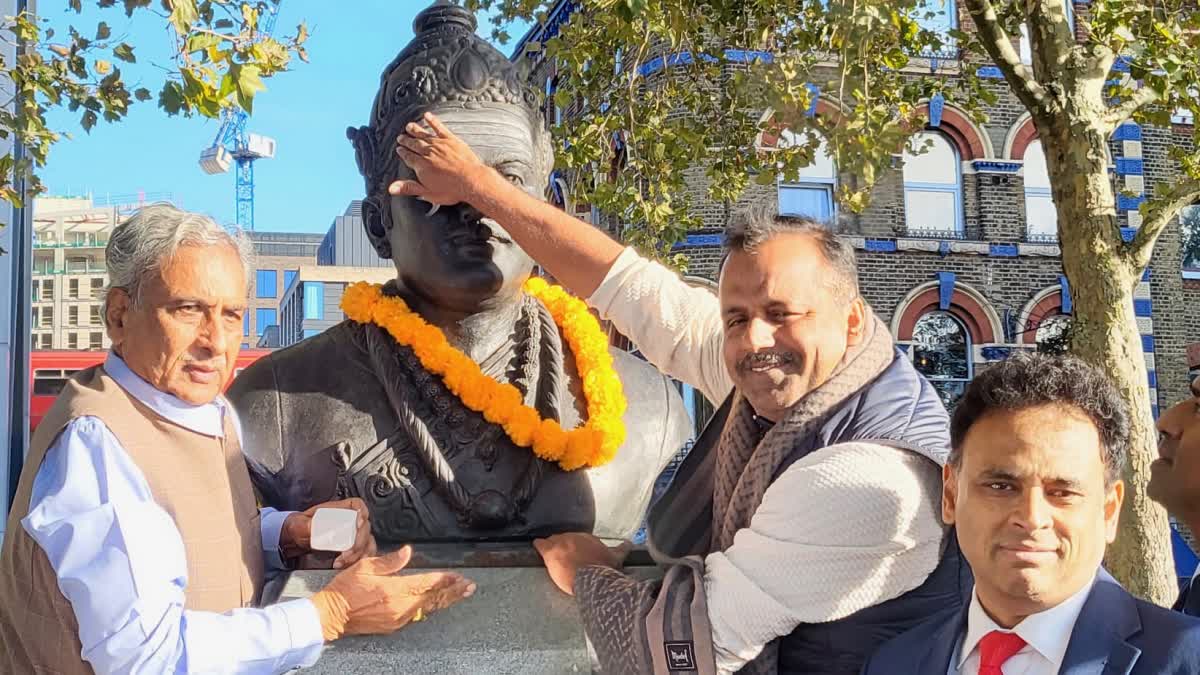 Tribute to Basaveshwara statue in London