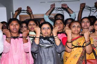 Nara Bhuvaneshwari at Nyayaniki Sankellu protest