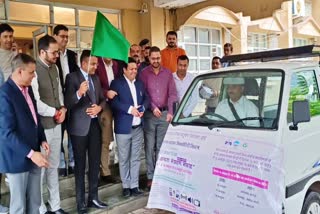 kangra DC Given Green Signal To E-Waste Collection Vehicle