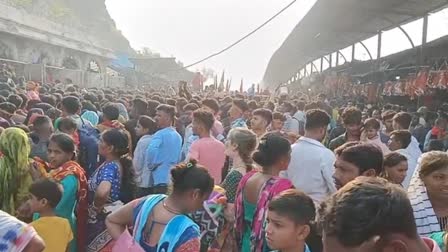 Navratri 2023 in Pavagadh : આસો નવરાત્રીએ પાવાગઢ પર મા મહાકાળીના દર્શનાર્થે ભક્તોનું ઘોડાપુર ઉમટ્યું