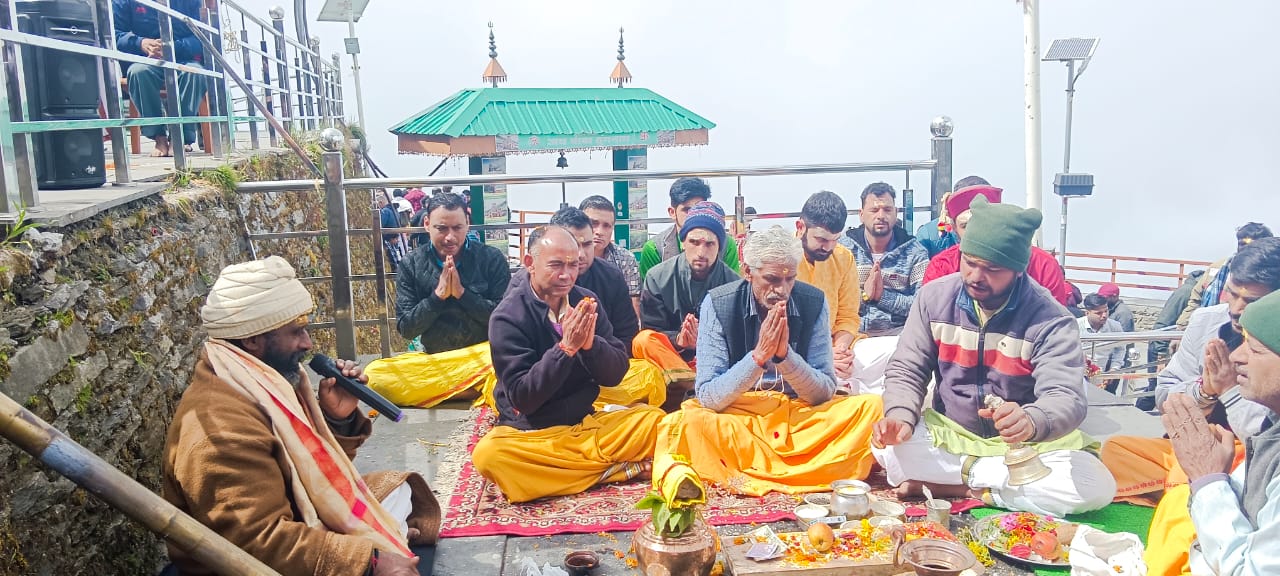 Tungnath Dham Kalash