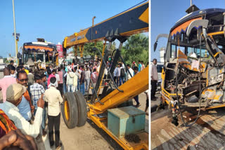 16 Police Personnel Injured, 3 Critical As Bus Rams Into Truck In Dhamtari