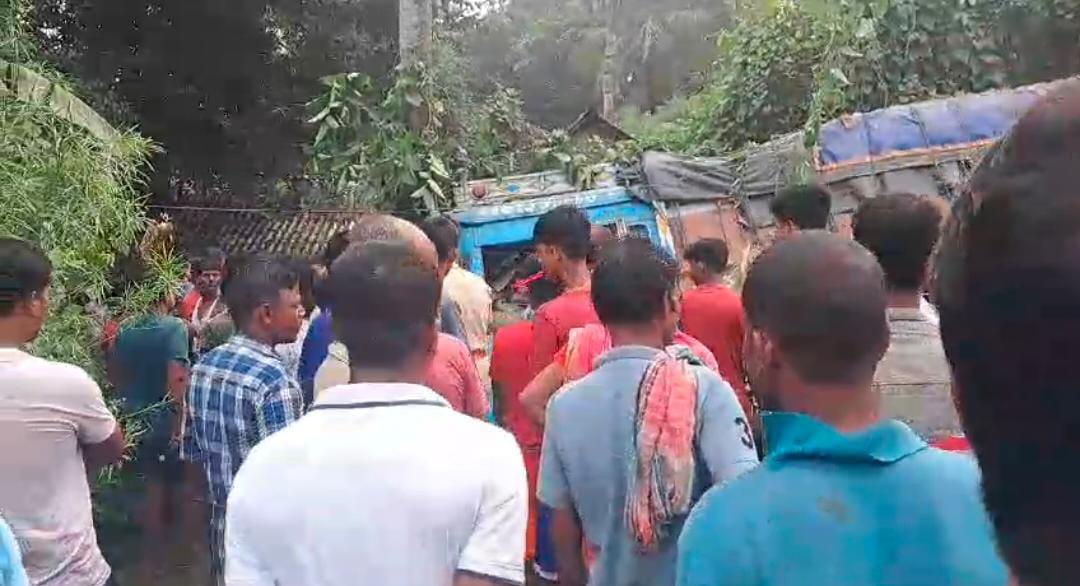 Road Accident in Purba Bardhaman