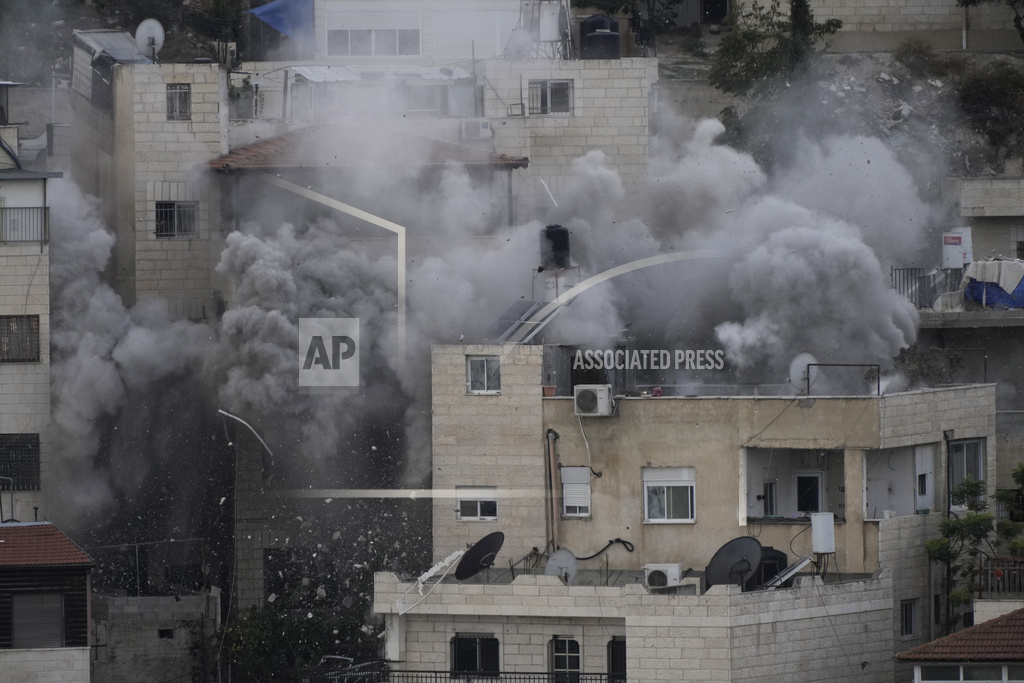 The Israeli army destroyed the important installations in Al-Shifa Hospital