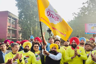 Cyclists brought soil from the house of martyrs in Punjab's anti-drug campaign