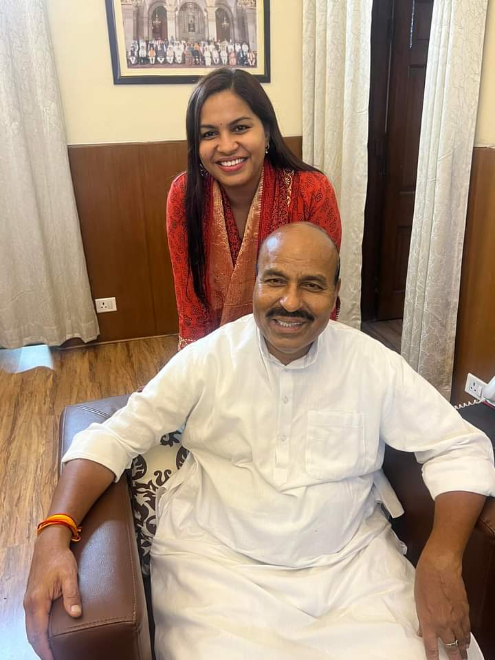 Union Minister with daughter Nivedita Ratnakar