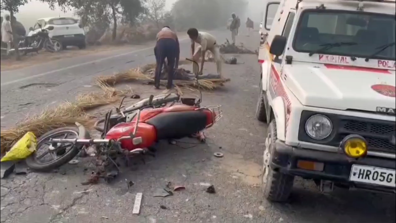 Karnal Major accident vehicle crushes bikers two persons killed