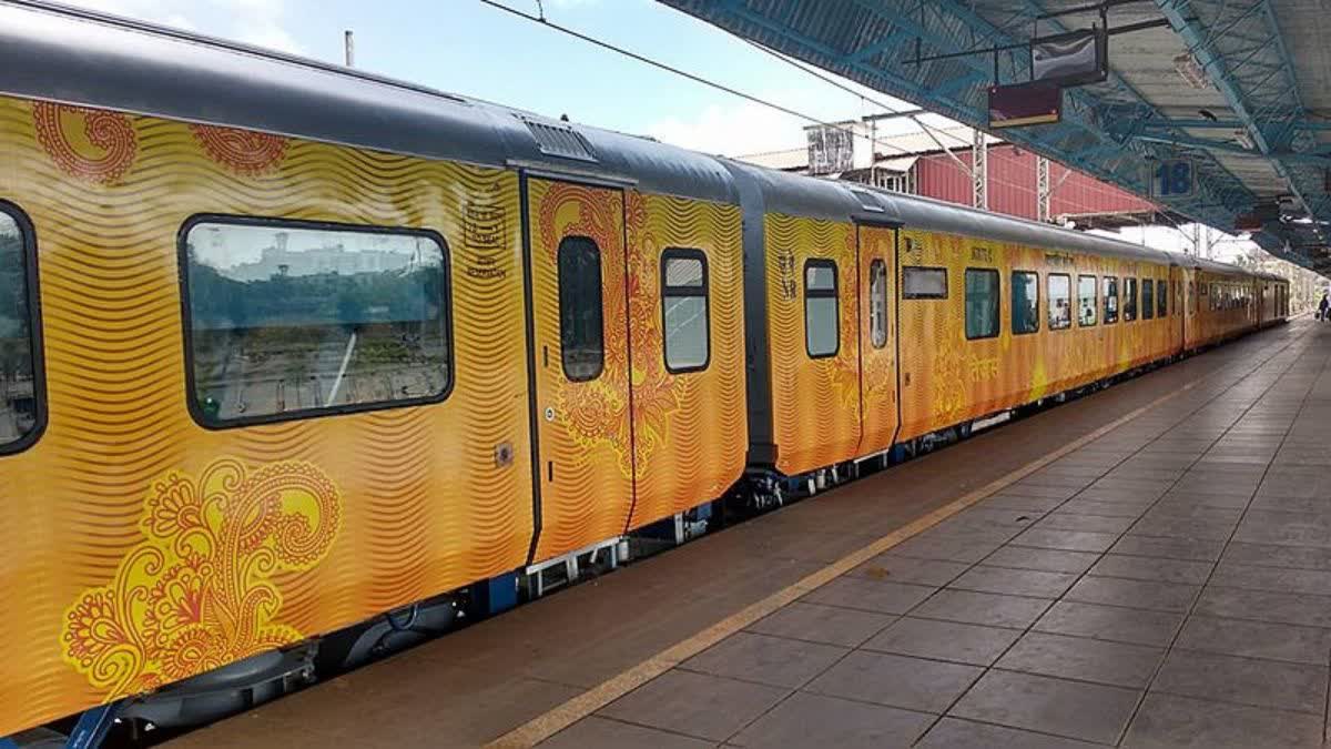 Theft in Tejas Rajdhani Express