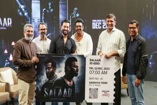 Rajamouli Buys Salaar First Ticket