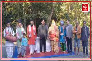 CISF commander enjoys Mukha Bhauna in Majuli