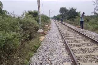 more-than-80-sheeps-died-hit-by-a-moving-train-in-chikkaballapura
