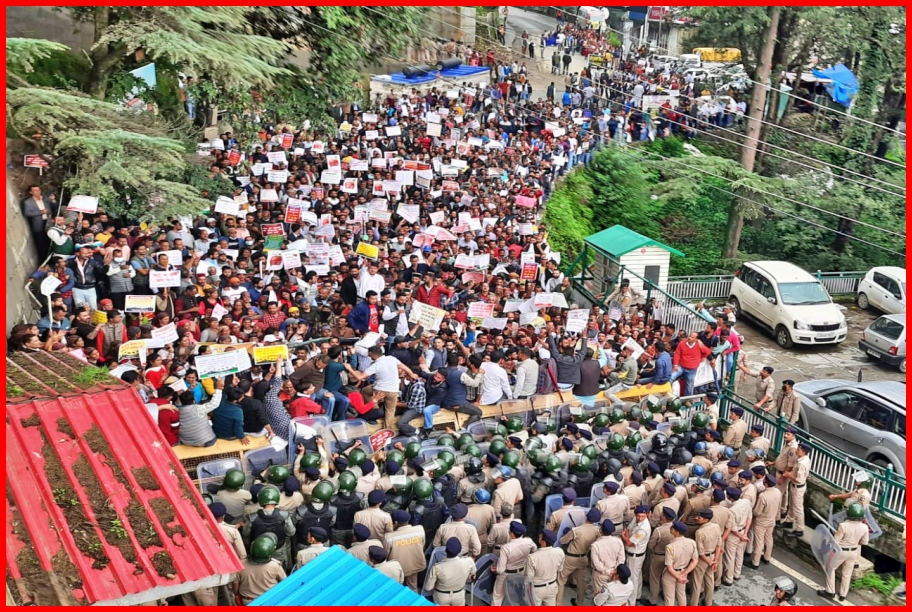 gardeners and farmers protest in Himachal.