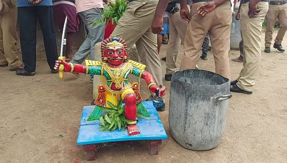 விழுப்புரம் மருதூர் ஏரியில் ஆக்கிரமிப்புகள் அகற்றம் - போலீசார் குவிப்பு