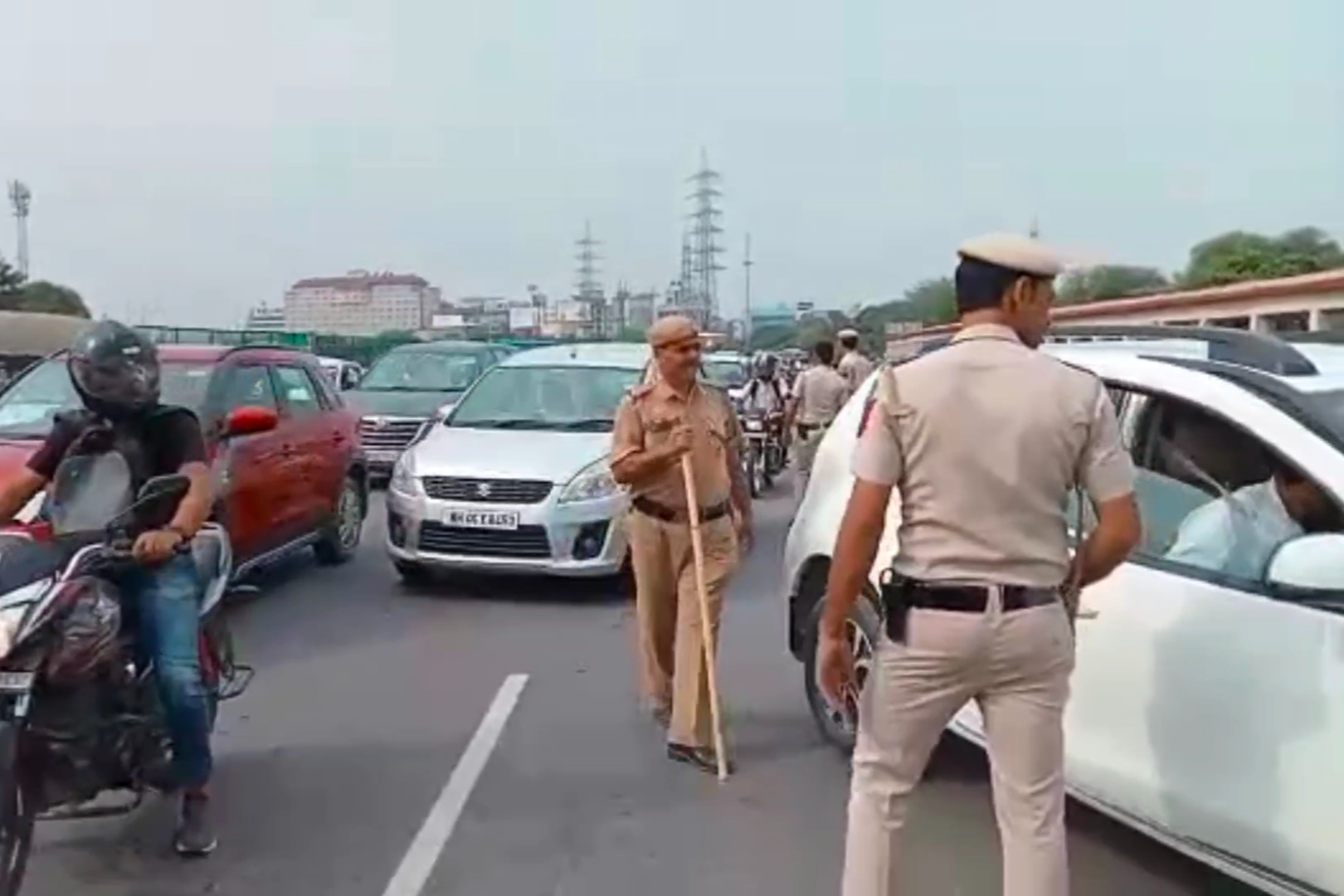 Sanyukt Kisan Morcha Mahapanchayat Security and Police Checking on Delhi Borders