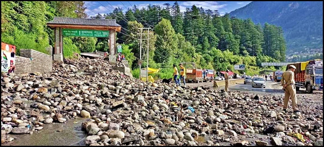 Damage due to rain in kullu