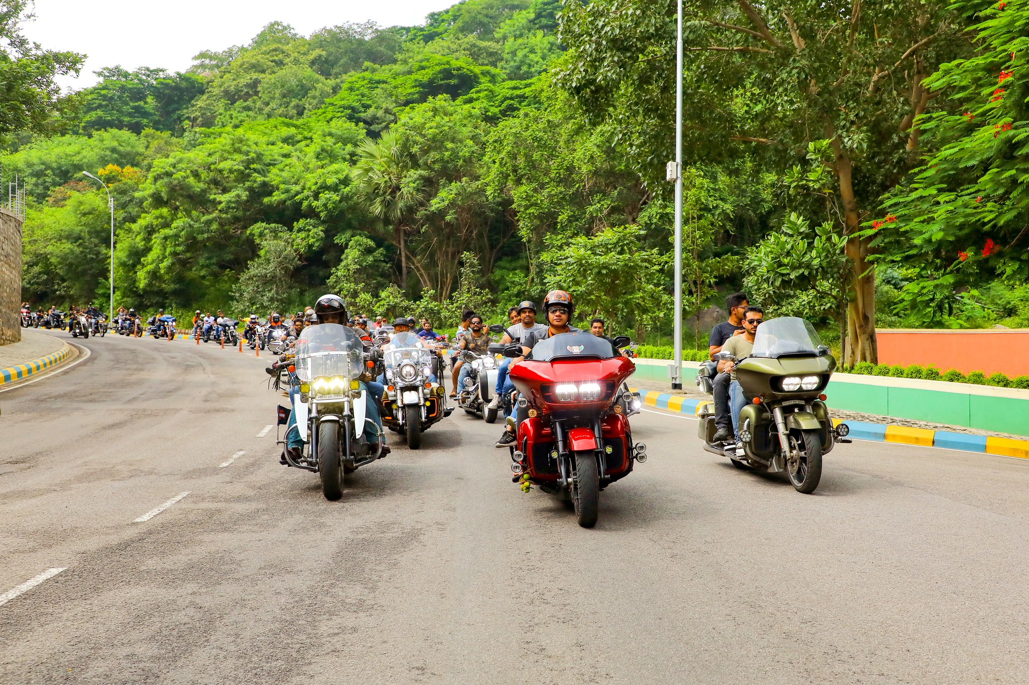 Harley Davidson  Southern HOG Rally at Ramoji Film City Hyderabad  Ramoji Film City  ഹാർലി ഡേവിഡ്‌സൺ  റാമോജി ഫിലിം സിറ്റി  റാമോജി ഫിലിം സിറ്റിയില്‍ ബൈക്ക് റാലി