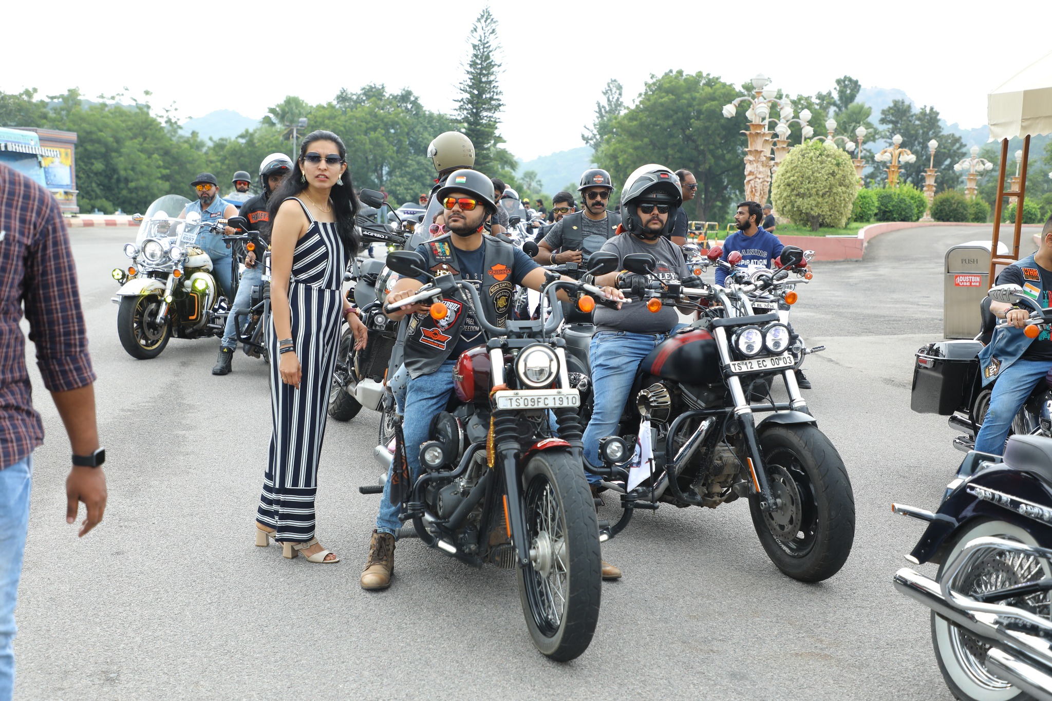 Harley Davidson  Southern HOG Rally at Ramoji Film City Hyderabad  Ramoji Film City  ഹാർലി ഡേവിഡ്‌സൺ  റാമോജി ഫിലിം സിറ്റി  റാമോജി ഫിലിം സിറ്റിയില്‍ ബൈക്ക് റാലി