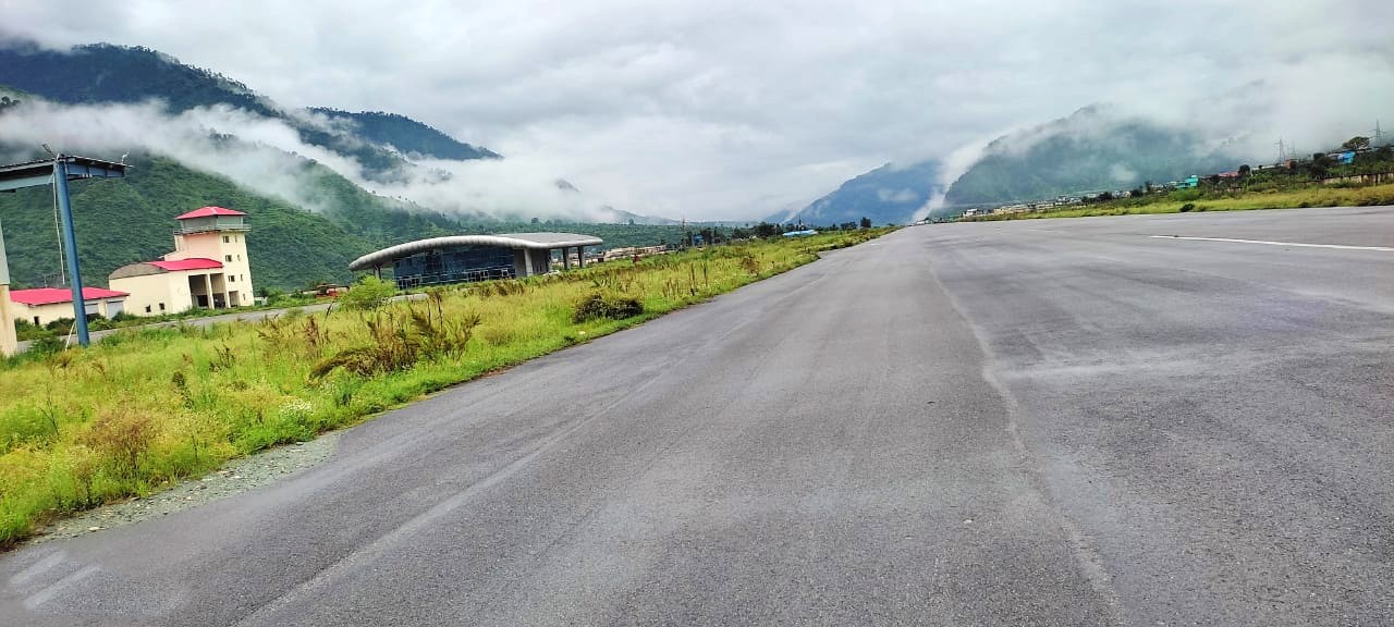 Uttarkashi Chinyalisaur Airport