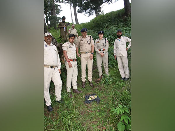 ಗ್ರೆನೇಡ್​​ ವಶಪಡಿಸಿಕೊಳ್ಳುವಲ್ಲಿ ಪೊಲೀಸರು ಯಶಸ್ವಿ