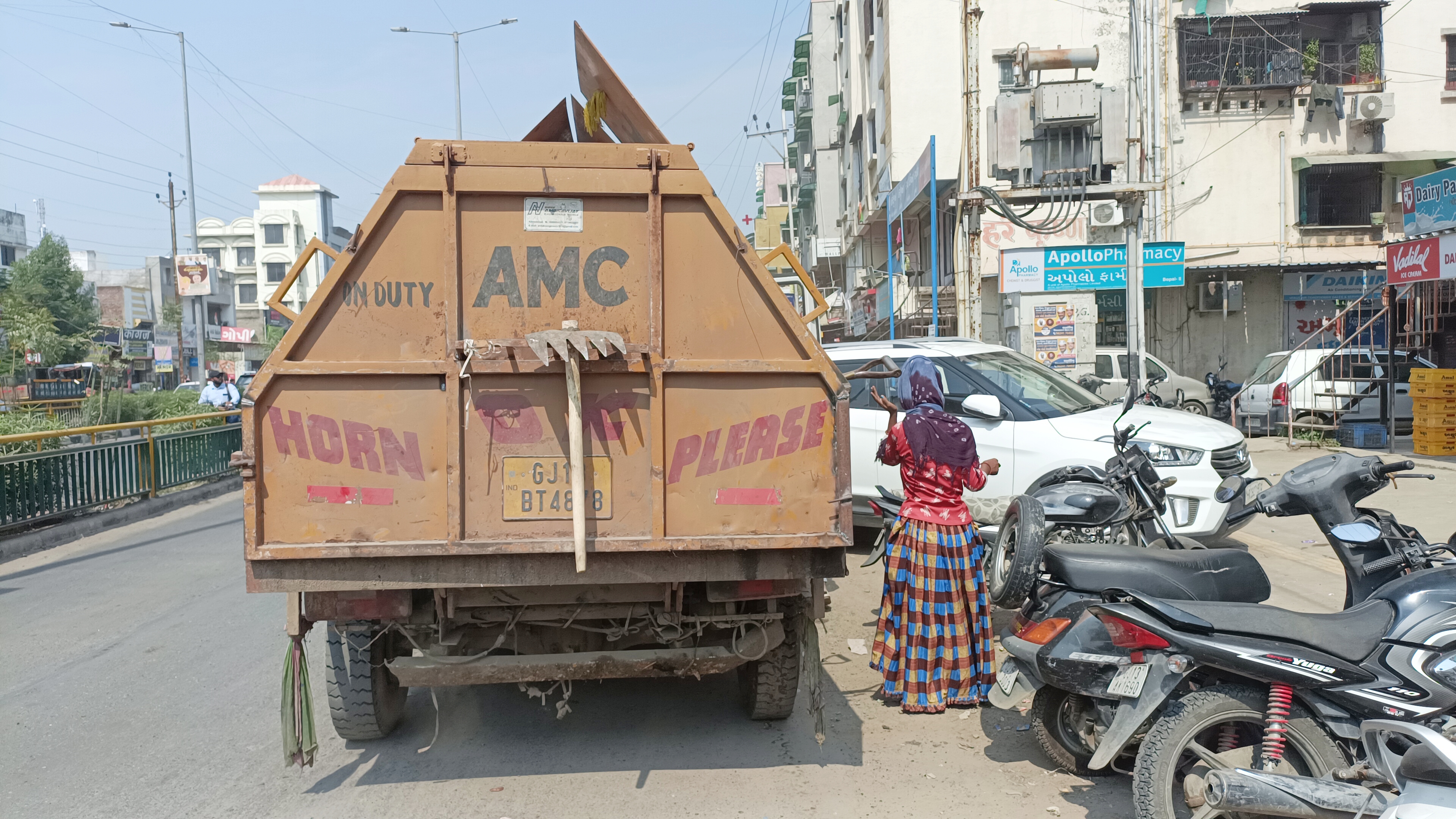 સ્ટેન્ડિંગ કમિટીના ચેરમેને ઉપવાસની ચિમકી આપી હતી