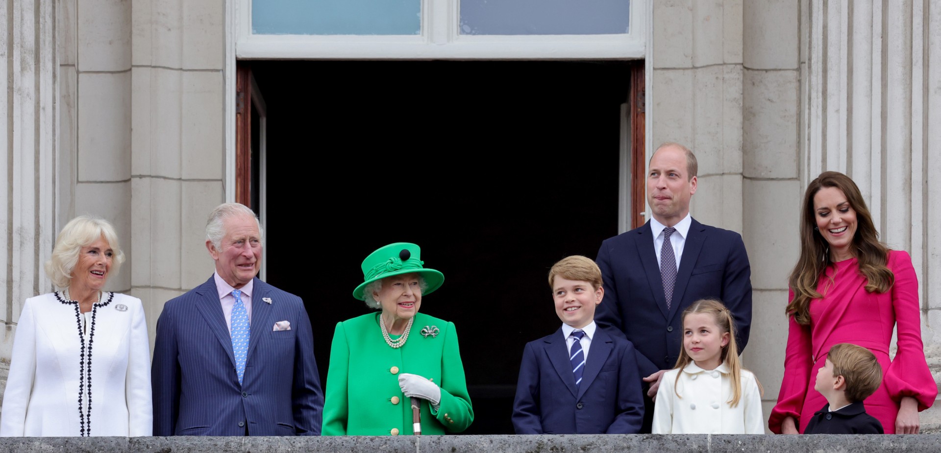 QUEEN ELIZABETH II DIES in scotland Camilla became Queen of Britain, but got no rights