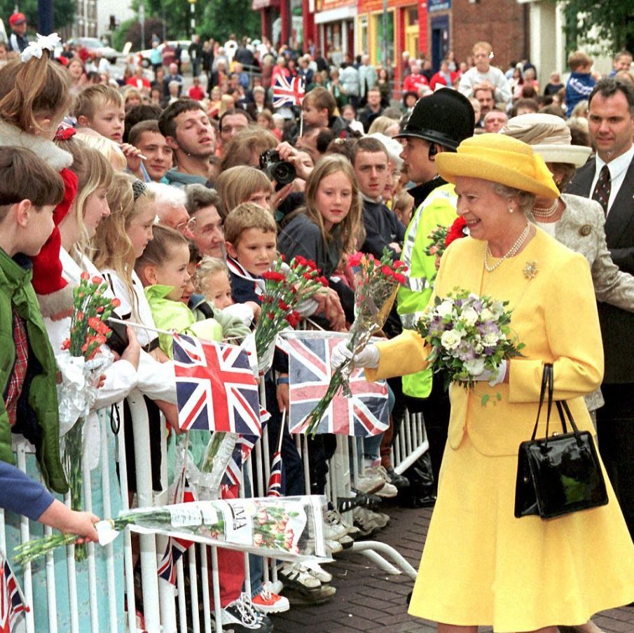 outfits of Queen Elizabeth II that had hidden messages