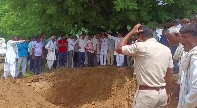 girl fell into borewell in Rajasthan