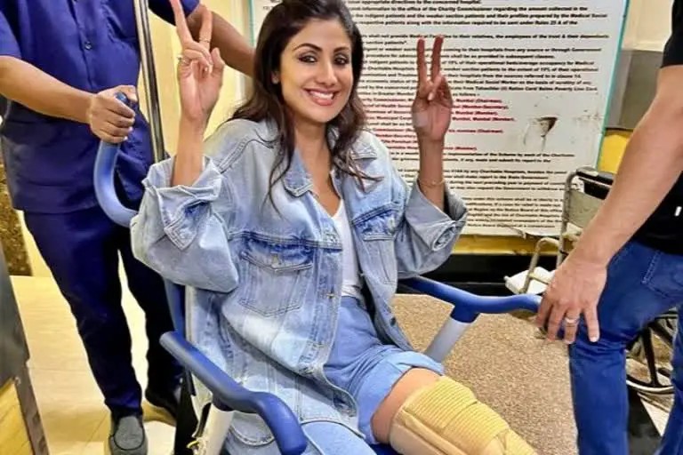 injured actress Shilpa Shetty shares exercise video