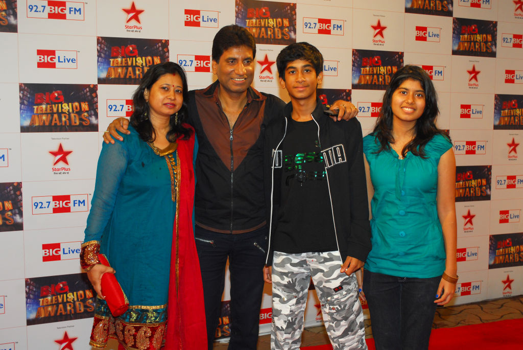 Raju Srivastava with family