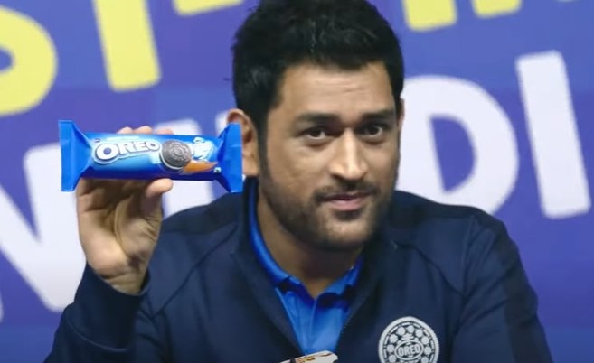ms dhoni goes facebook live update