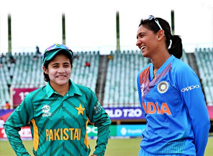 भारतीय महिला संघ ७ ऑक्टोबरला कट्टर प्रतिस्पर्धी पाकिस्तानशी भिडणार आहे.