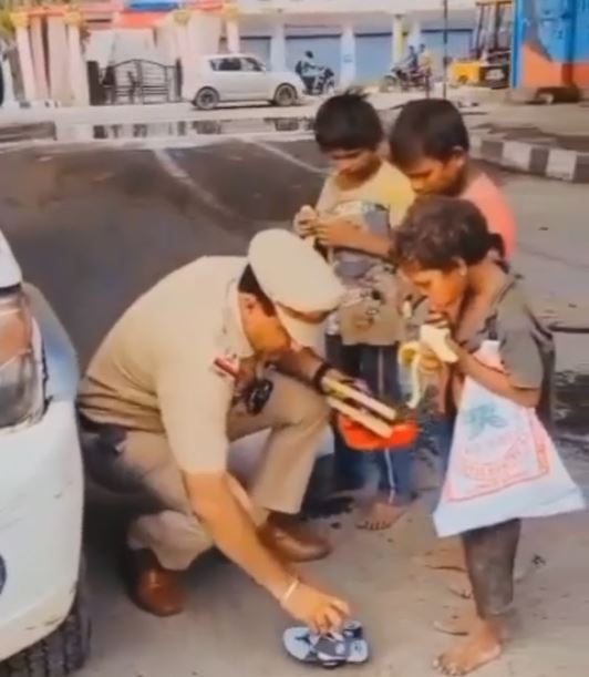 Ashok Chauhan ASI of Ludhiana Traffic Police, became the messiah for the people