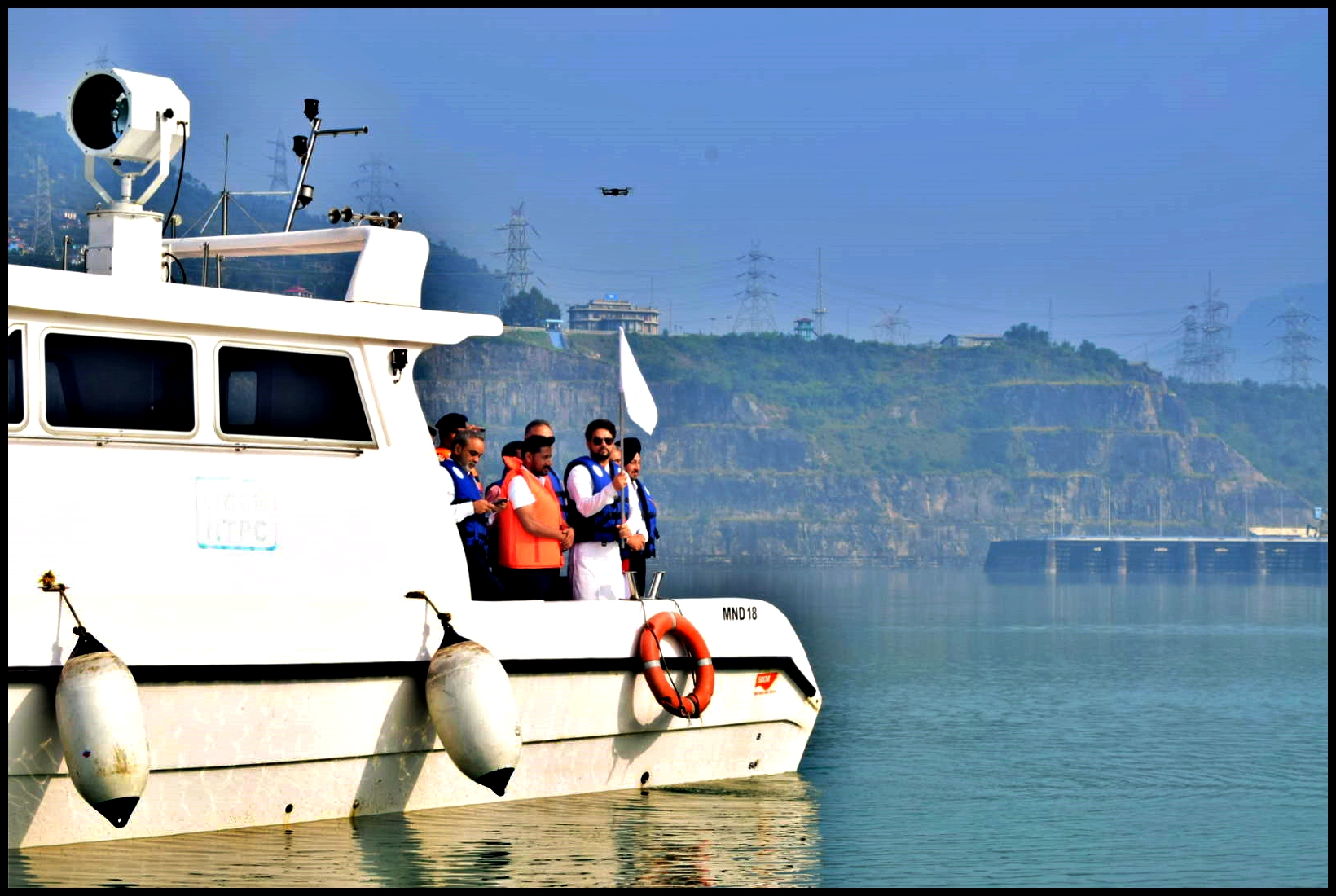 Anurag Thakur inaugurates Water Sports Center.