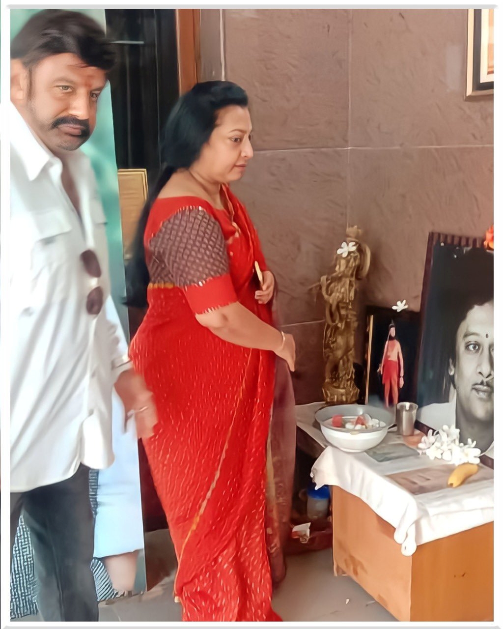 Balakrishna went to krishnamraju house