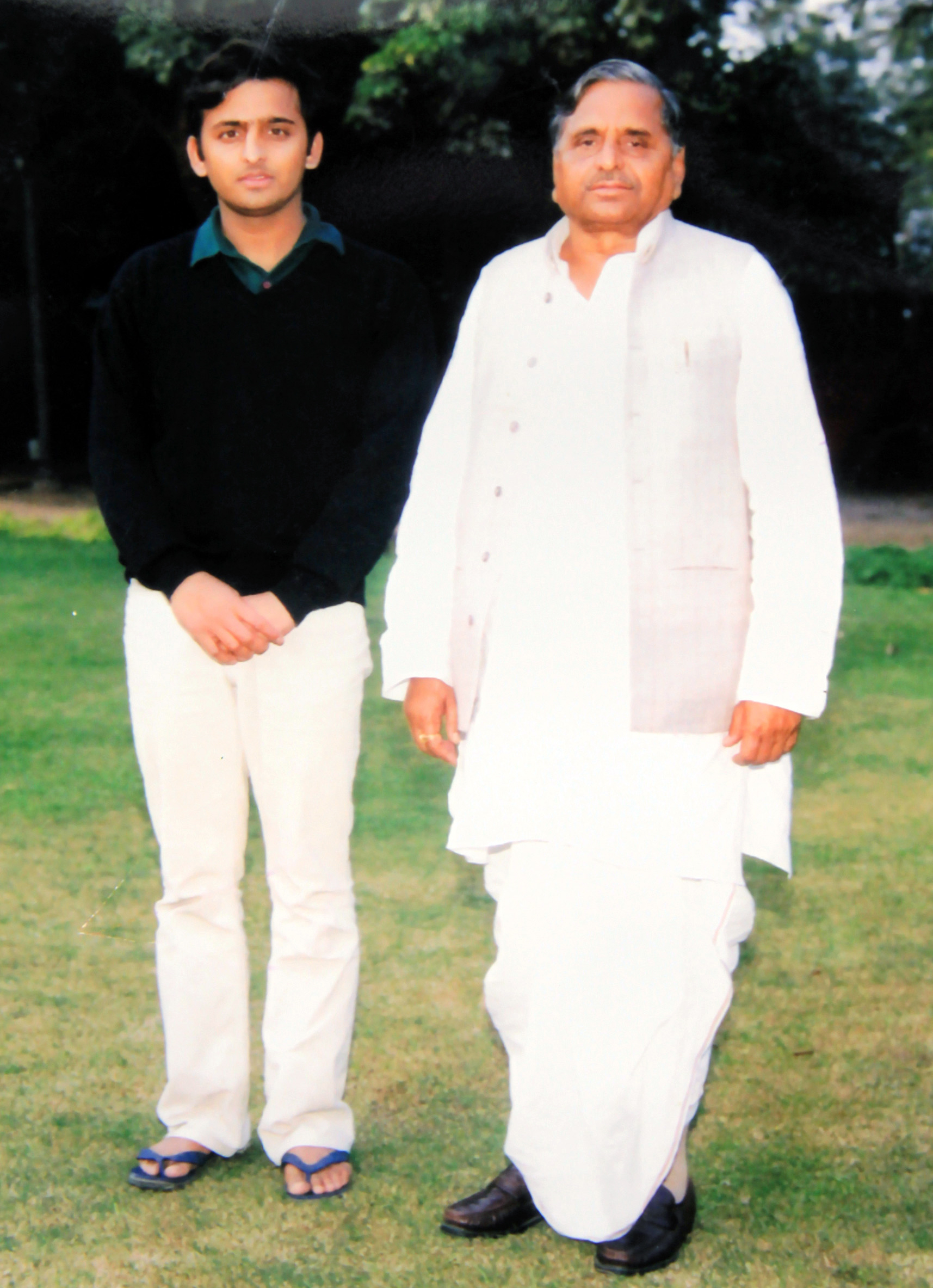 Mulayam Singh Yadav  National Politics v  Netaji  Samajwadi Party  നേതാജി  മുലായം  സമാജ്‌വാദി പാര്‍ട്ടി  മുലായം സിംഗ്  ഗുസ്‌തി താരം  റാം മനോഹര്‍ ലോഹ്യ  ചരൺ സിങ്ങിന്‍റെ ഭാരതീയ ക്രാന്തി ദൾ  Mulayam Singh Yadav and National Politics