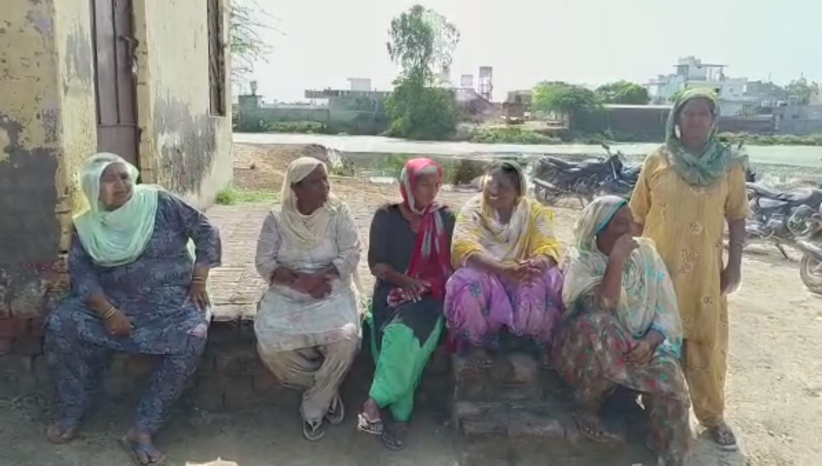 The condition of the dispensaries in the border villages built by the Punjab government is very bad